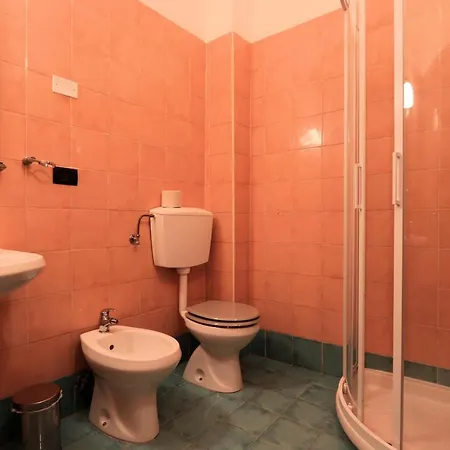 Bed & Parking Cecina Rooms Marina di Cecina Exterior foto