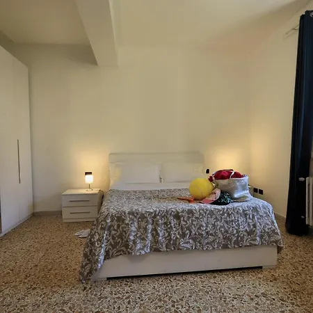 Bed & Parking Cecina Rooms Marina di Cecina Exterior foto