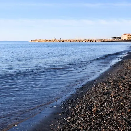Bed & Parking Cecina Rooms Marina di Cecina Exterior foto